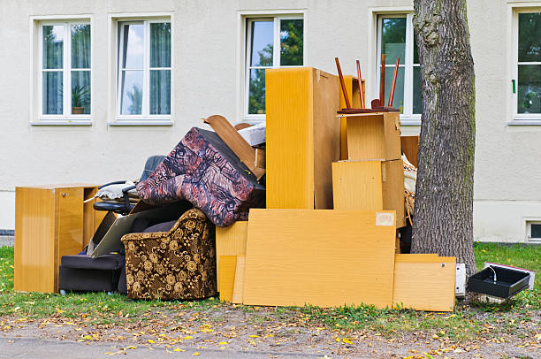 Best Yard Cleanup Services  in Manhattan, IL